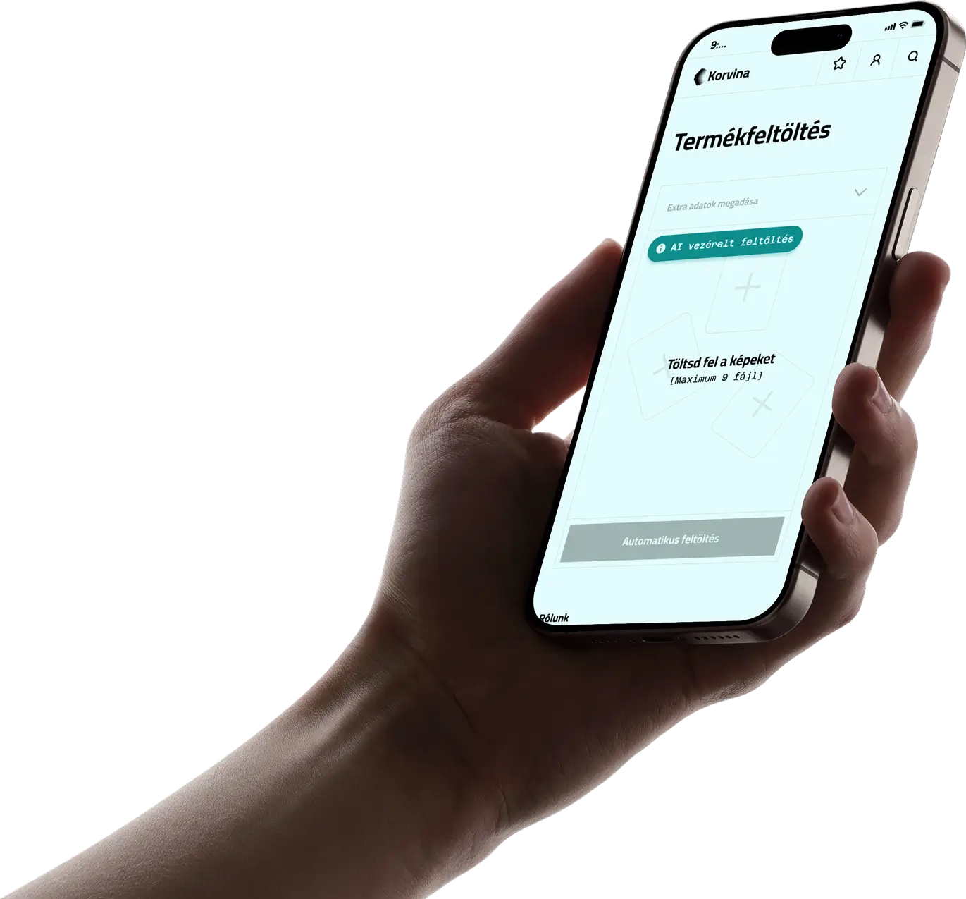 Kézben tartott iPhone kijelzőn a Korvina weboldala